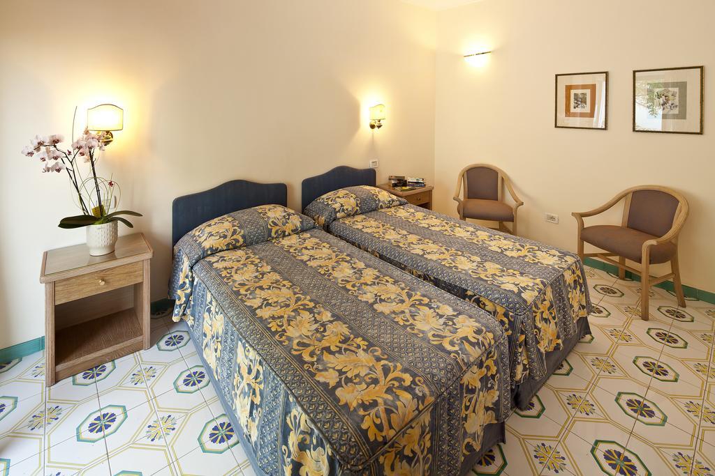 Hotel Continental Mare Искья Экстерьер фото